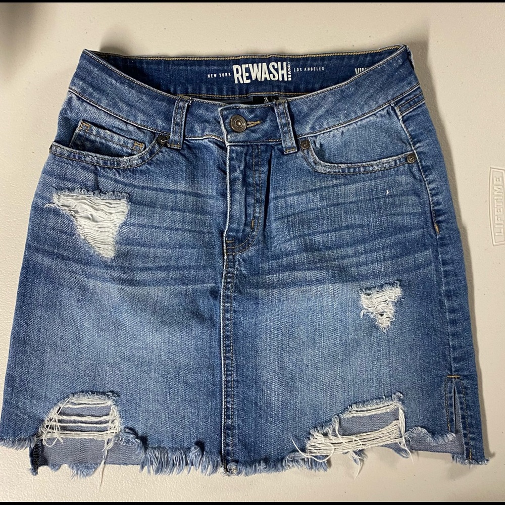 REWASH Brand destruction jean skirt (size 3)